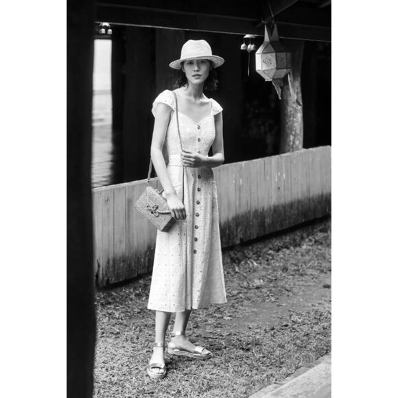 Anthropologie Concerto Ivory Eyelet Midi Dress in Ivory Size 2 US - Picture 6 of 13